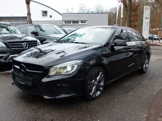 Mercedes-Benz CLA220d Shooting Brake Automatik Navi Shz Xen 8f