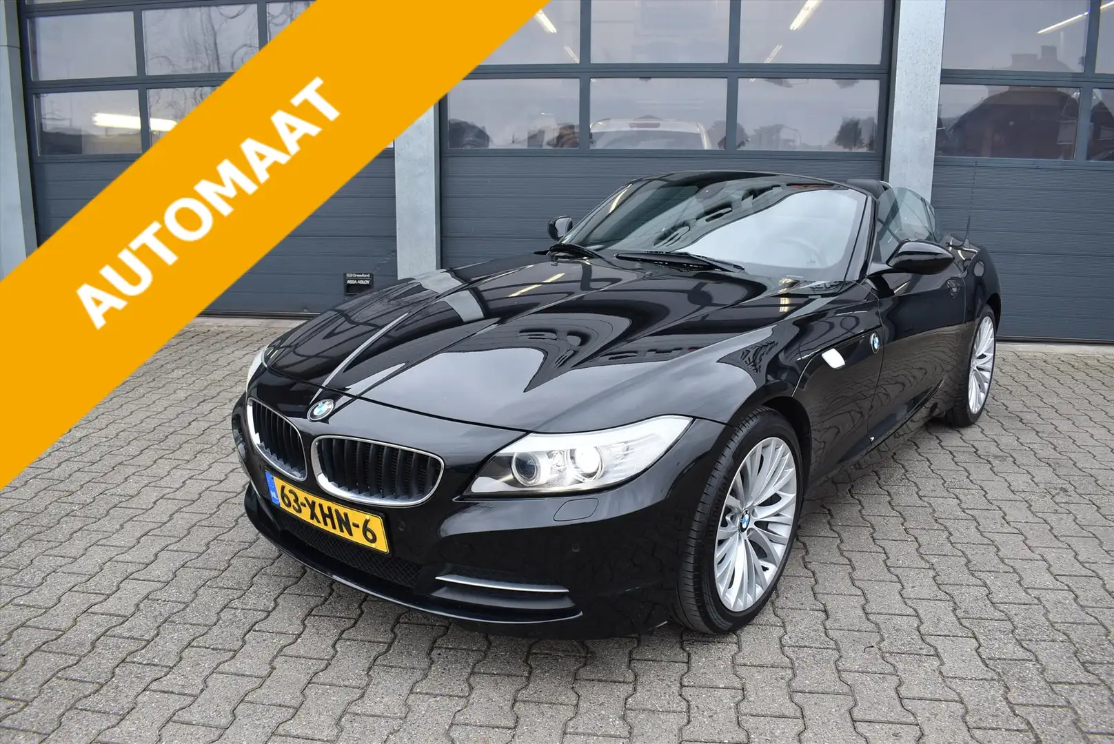 BMW Z4 sDrive 20i 184pk Automaat Executive Zwart - 1