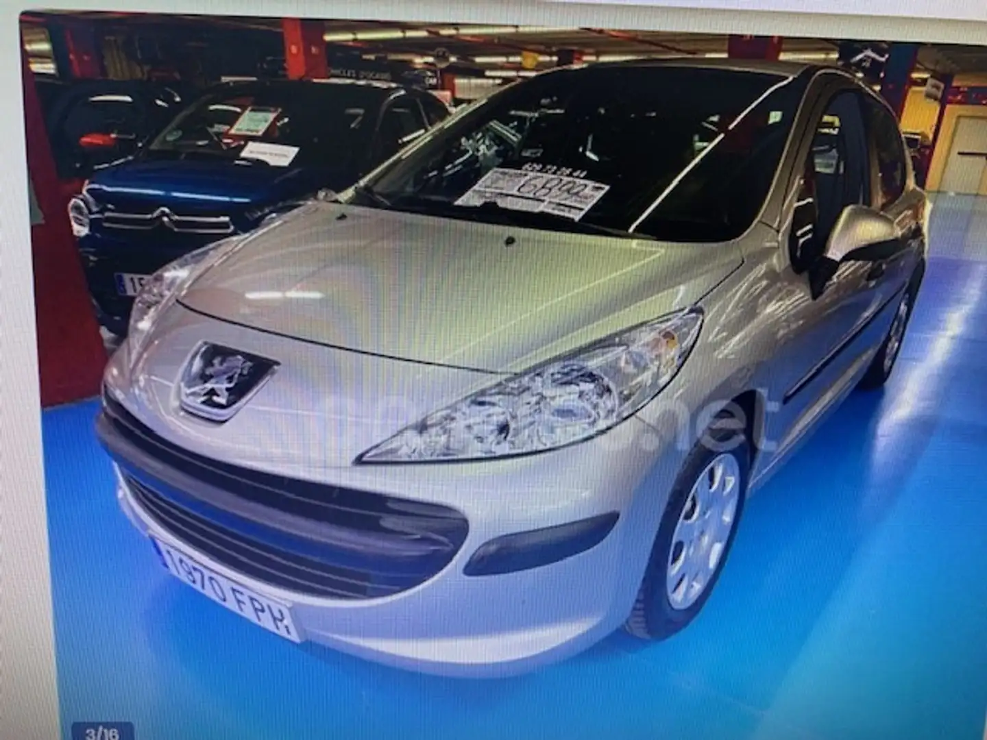 Peugeot 207 1.4i Urban 75 Plateado - 1