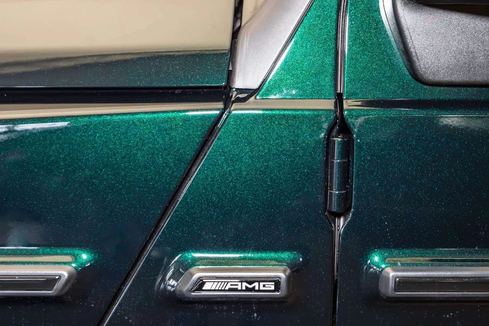 벤츠 G-Class G 63 AMG 2026 블랙 사진 2