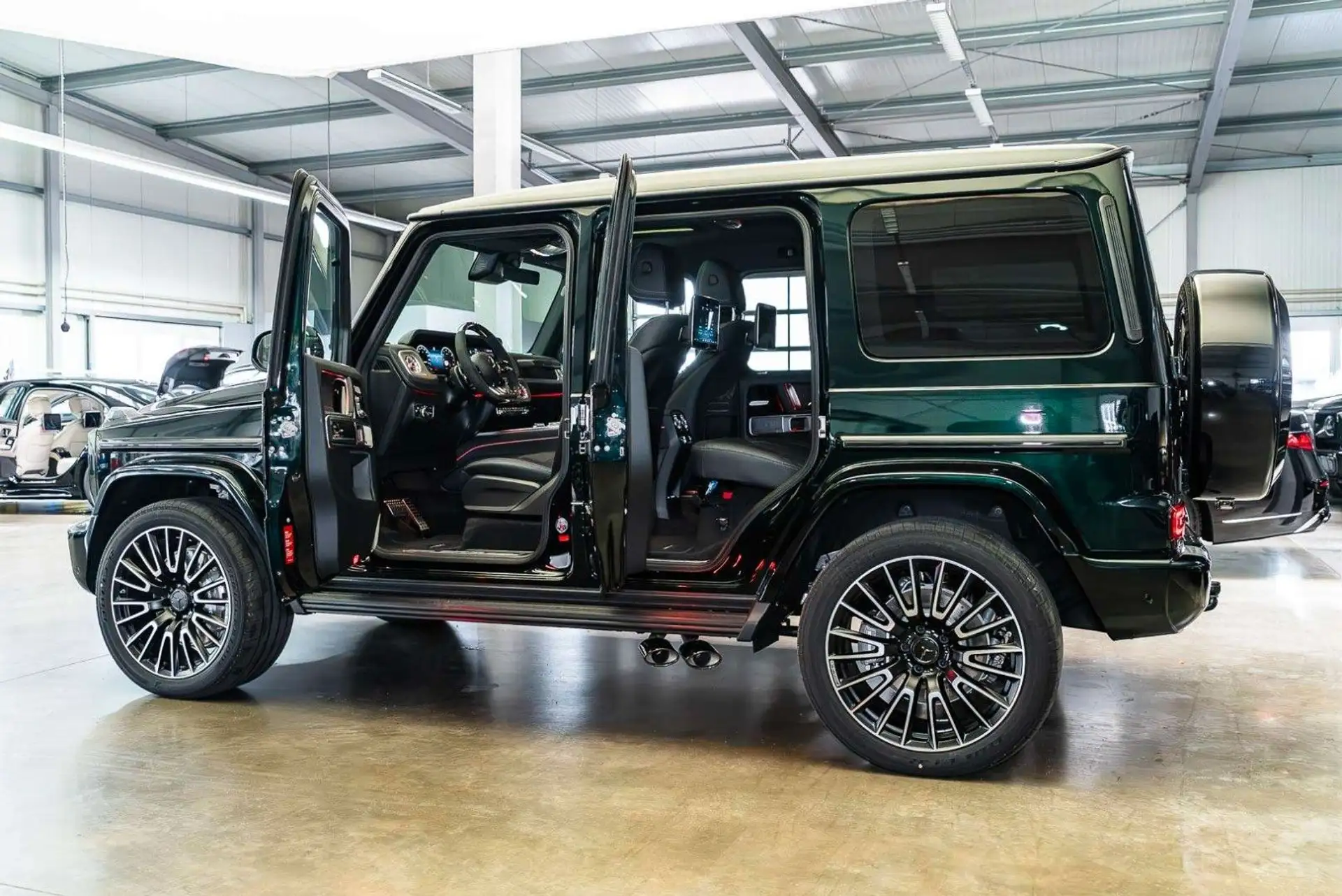벤츠 G-Class G 63 AMG 2026 블랙 사진 5