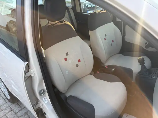 Fiat Panda view 12