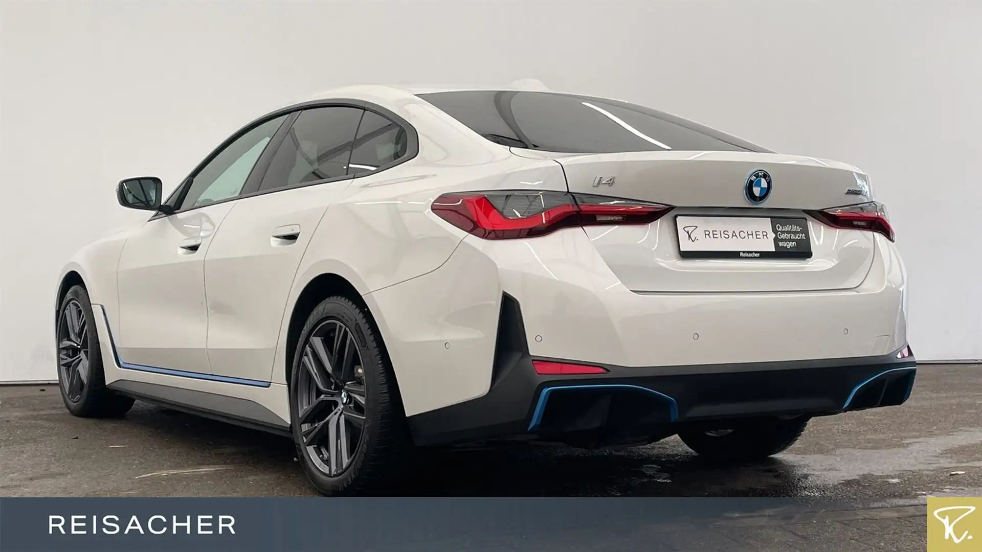 BMW i4 A EDRIVE40 LCPro AHK Laser ACC RFK PDC 18"LM Weiß - 2