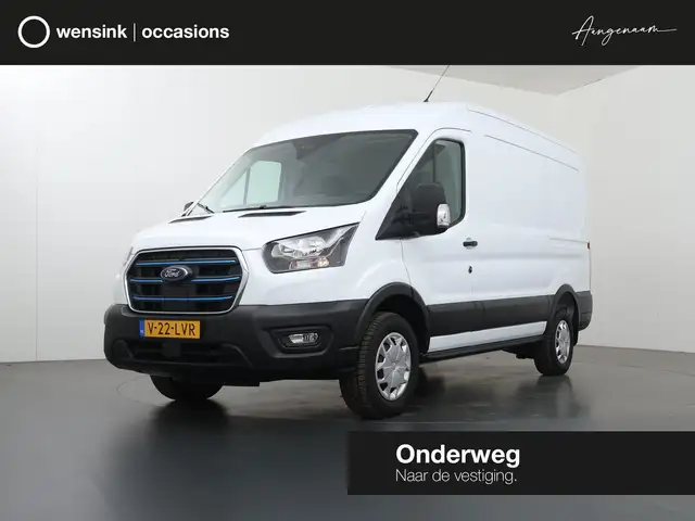 Ford E-Transit 350 | L2 H2 | Trend | 68 kWh | Navigatie | Parkeer