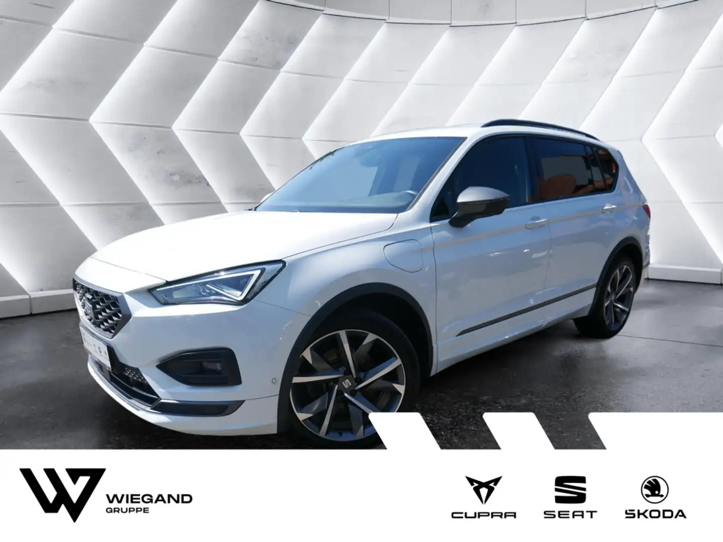 SEAT Tarraco 1.4 TSI FR e-Hybrid 20"-LM AHK 360° Weiß - 1