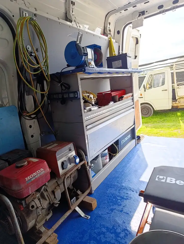 Ford Transit officina mobile, foto 5