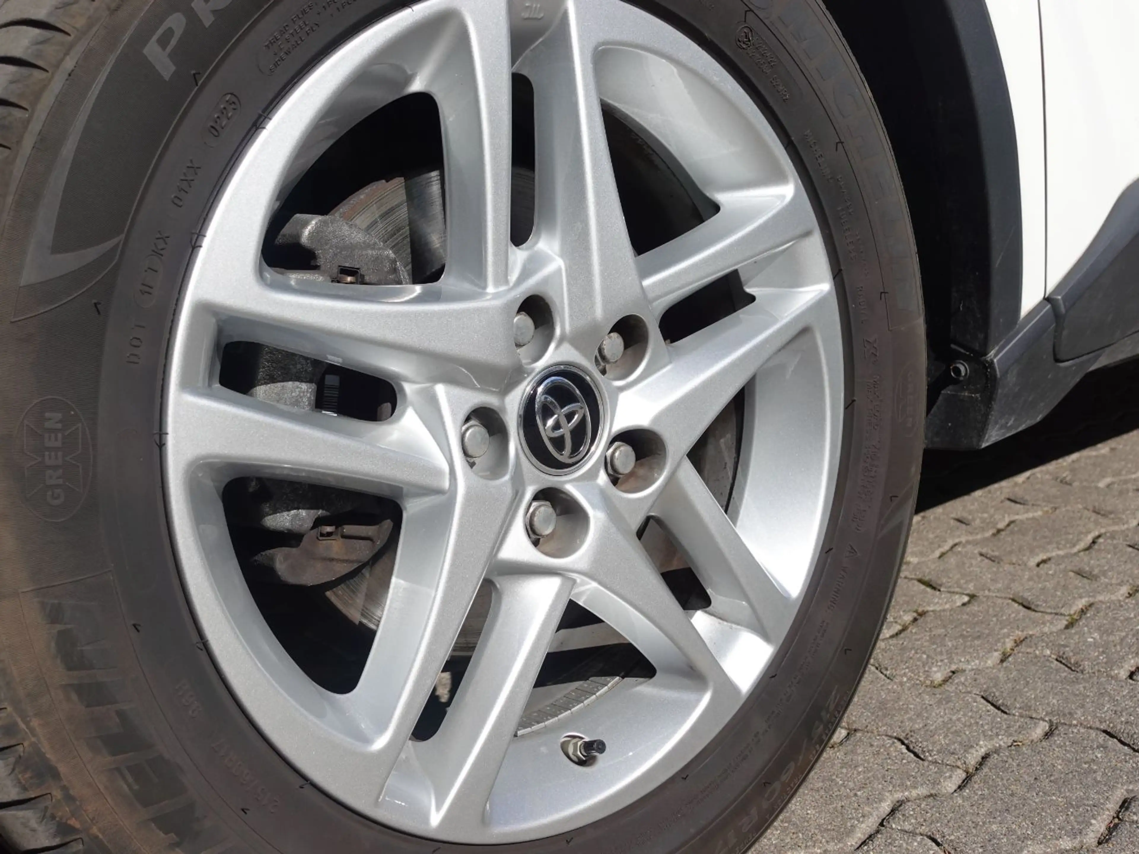 Toyota C-HR 1.8 Flow zuverlässiger Crossover*wenig KM — photo 8