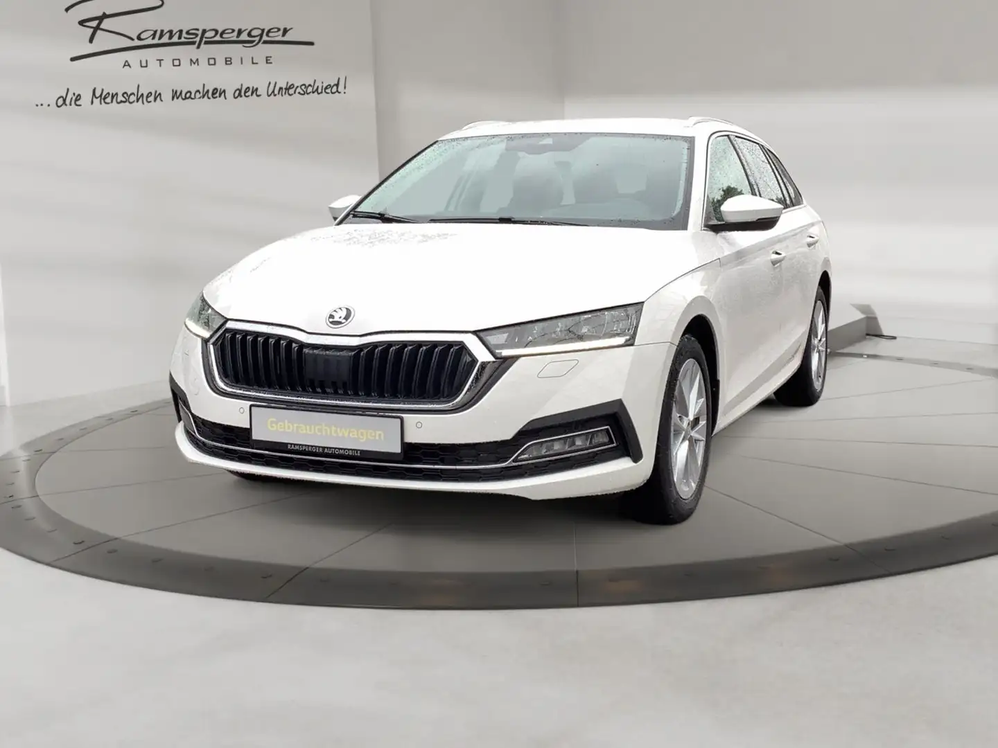 Skoda Octavia Combi 2.0 TDI DSG Style ACC LED Standh. Blanc - 2