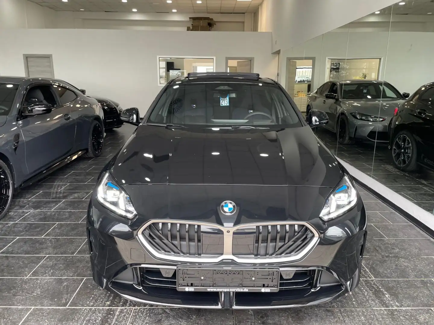 BMW 118 118d M-Sport Tetto C18" msport New Model Zwart - 2