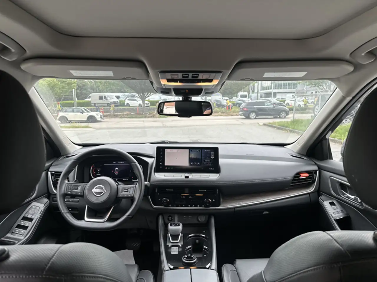 Nissan Rogue снимка Nissan Rogue