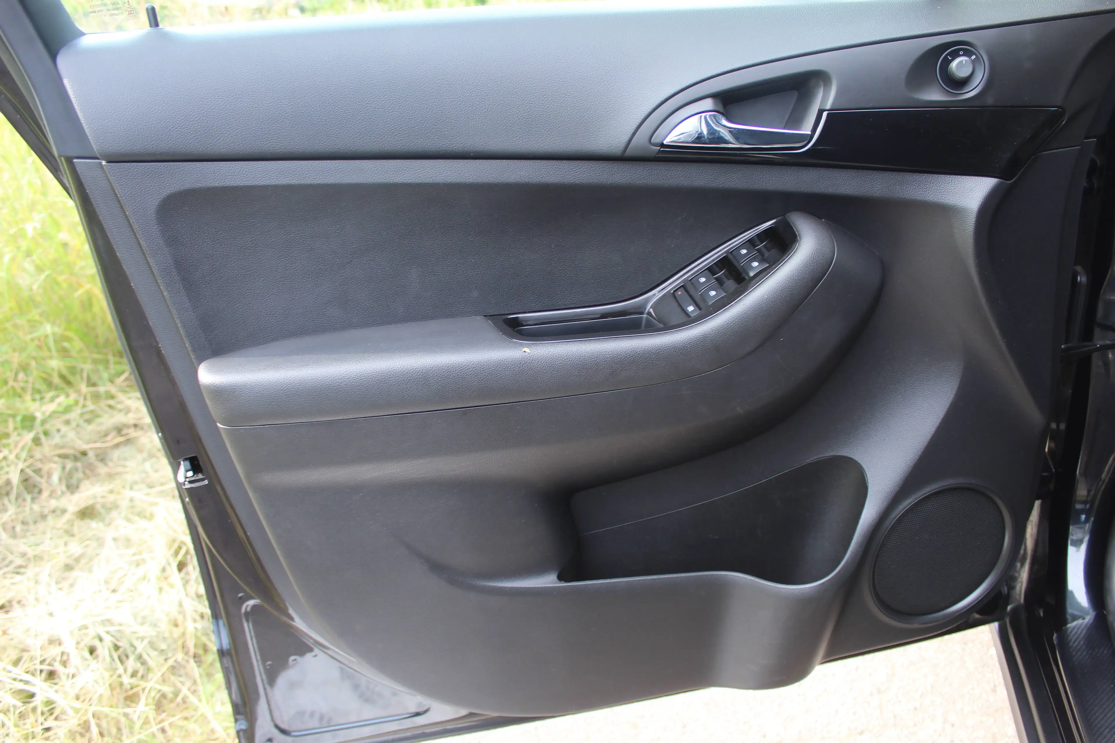Chevrolet Orlando LT — photo 11