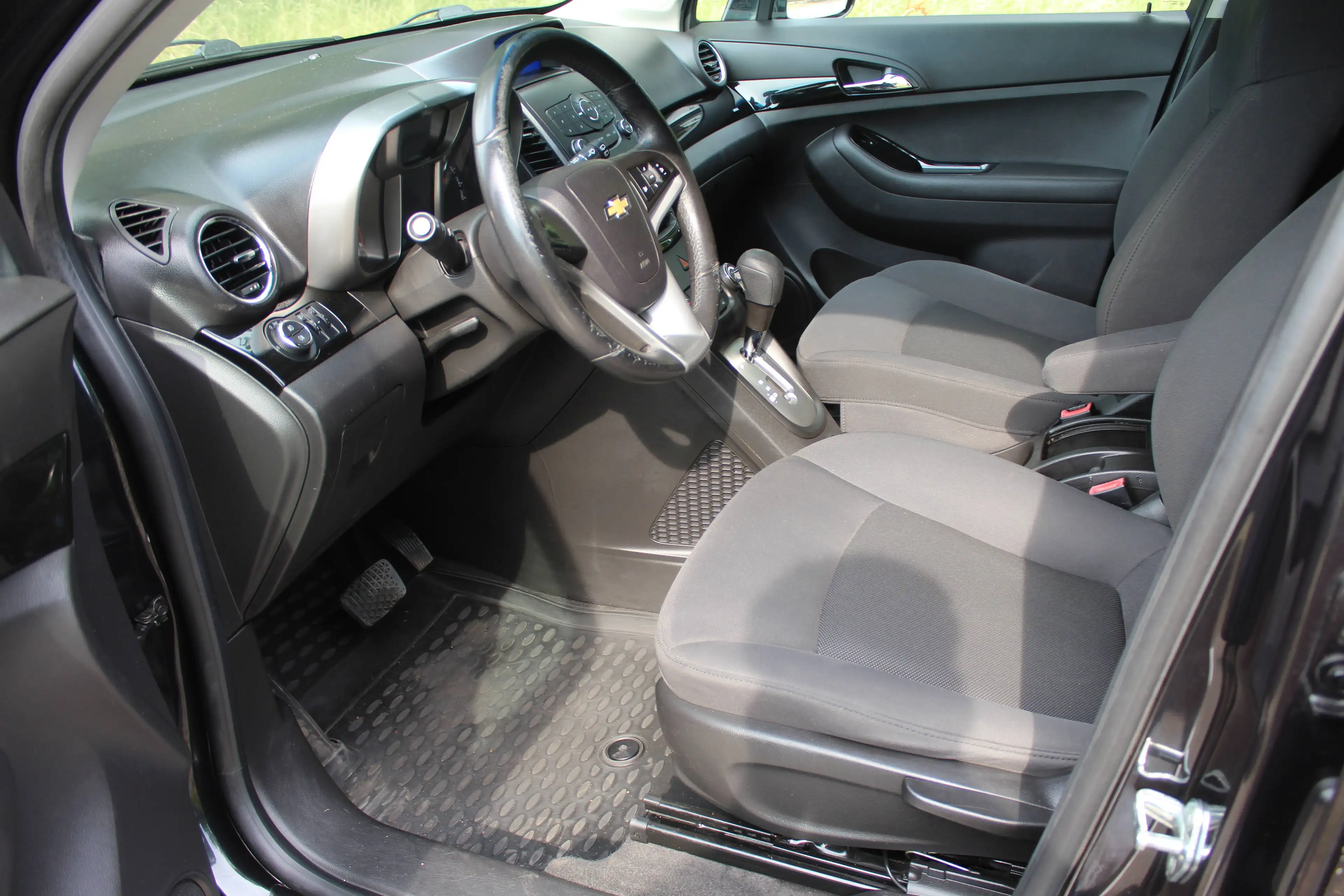 Chevrolet Orlando LT — photo 12