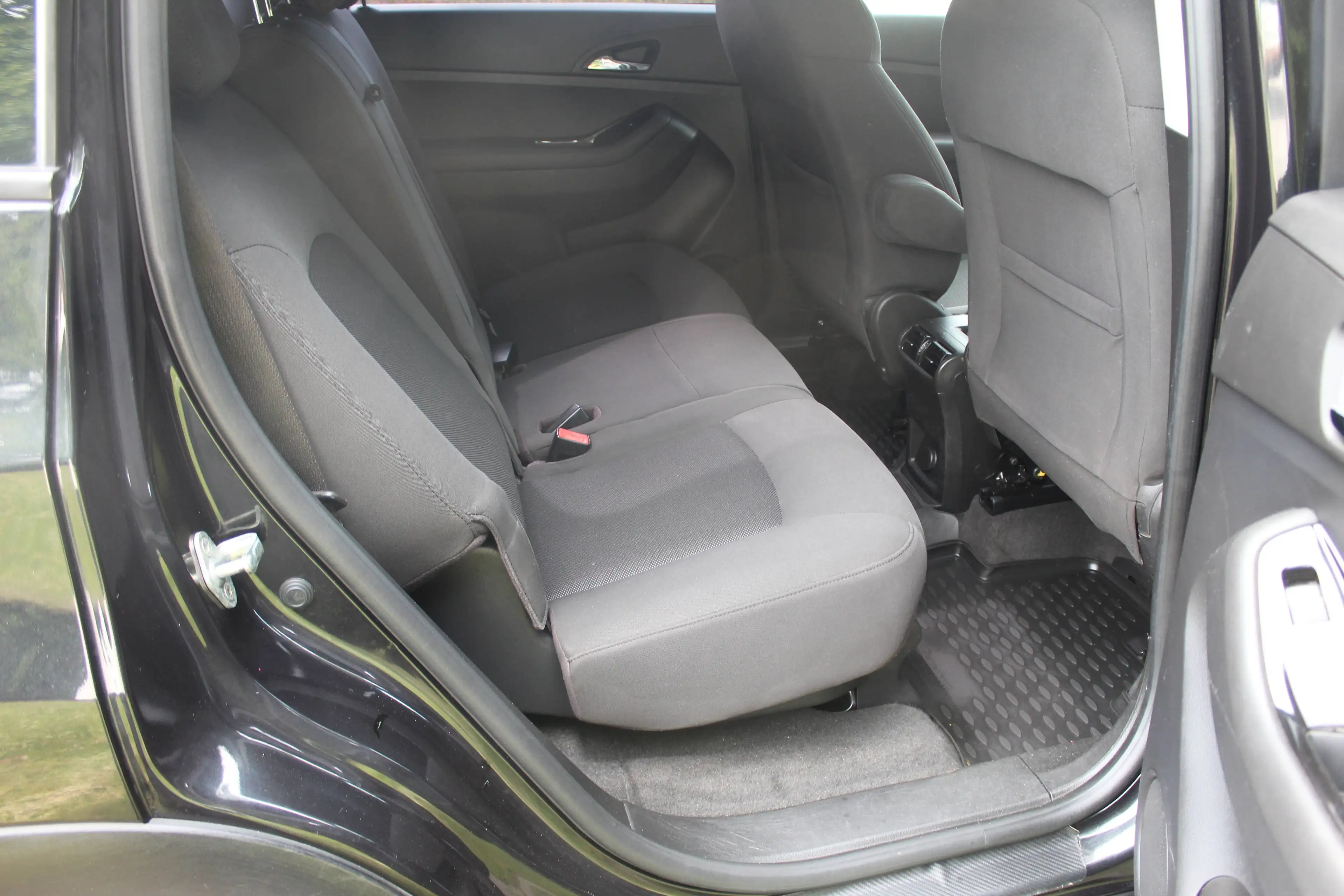 Chevrolet Orlando LT — photo 15