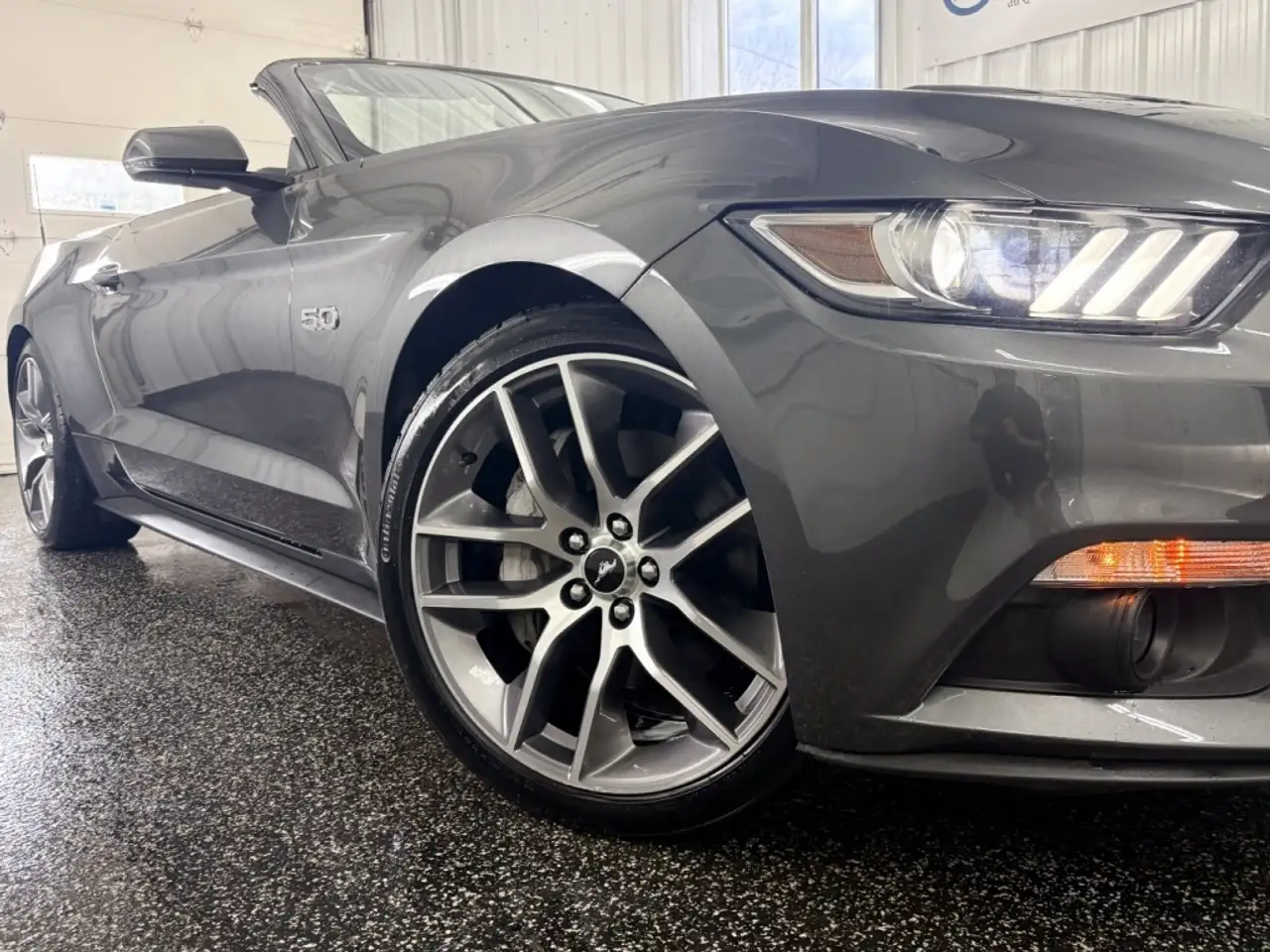Ford Mustang снимка Ford Mustang