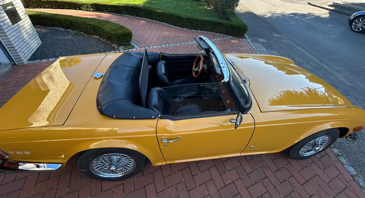 Triumph TR6 PI, foto 2