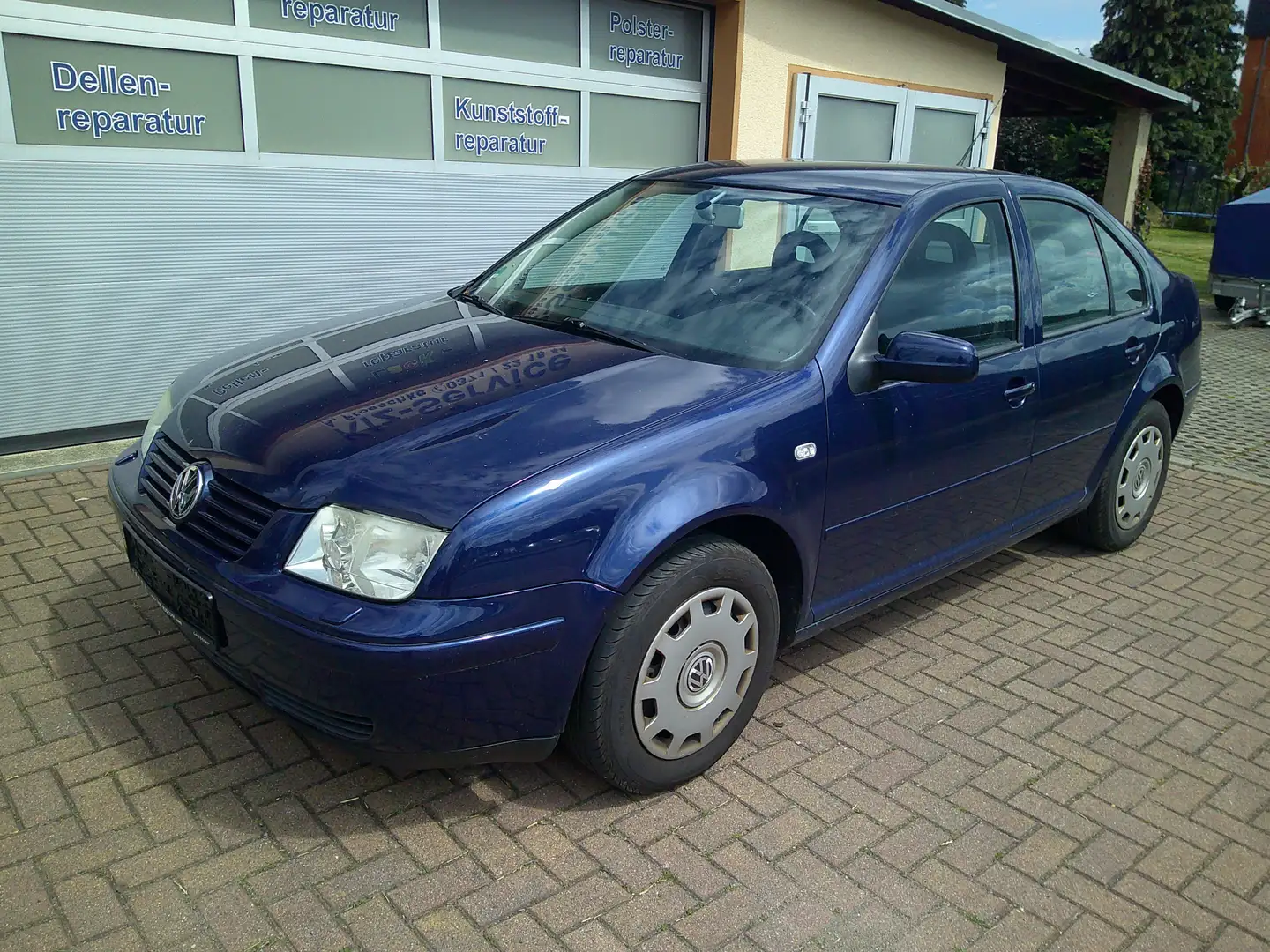 Volkswagen Bora Comfortline   TÜV bis 4/2026 Синій - 2