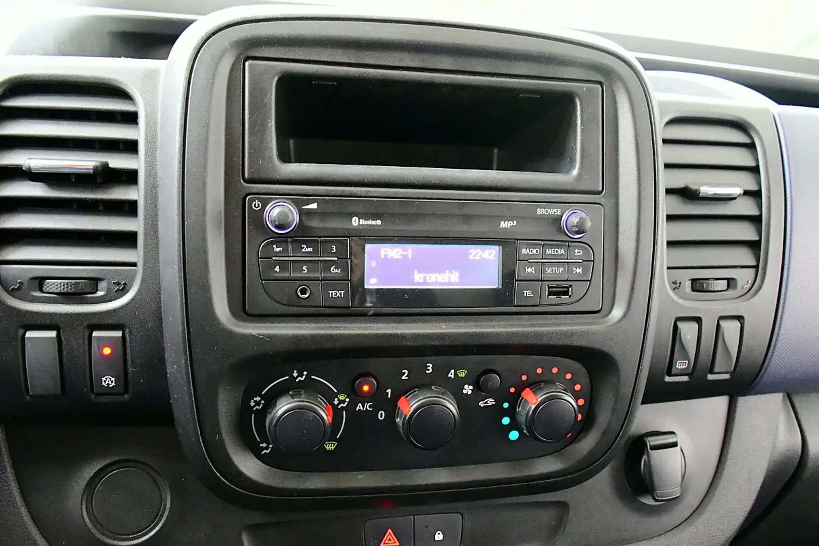 Opel Vivaro Vivaro L1H1 1,6 CDTI Ecotec BI 2,7t Start/Stop ... Biały - 2