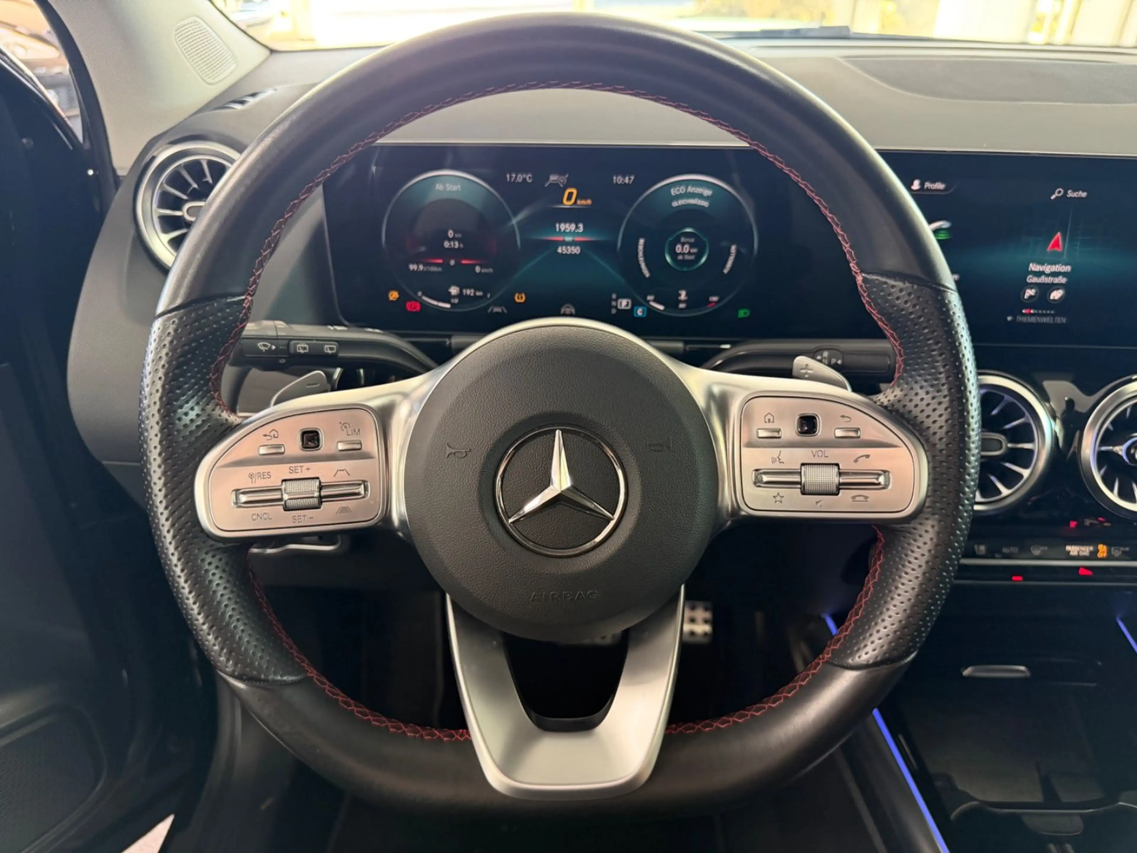 Mercedes-Benz GLA 200 4Matic AMG Line / 2.Hand / LED — photo 14
