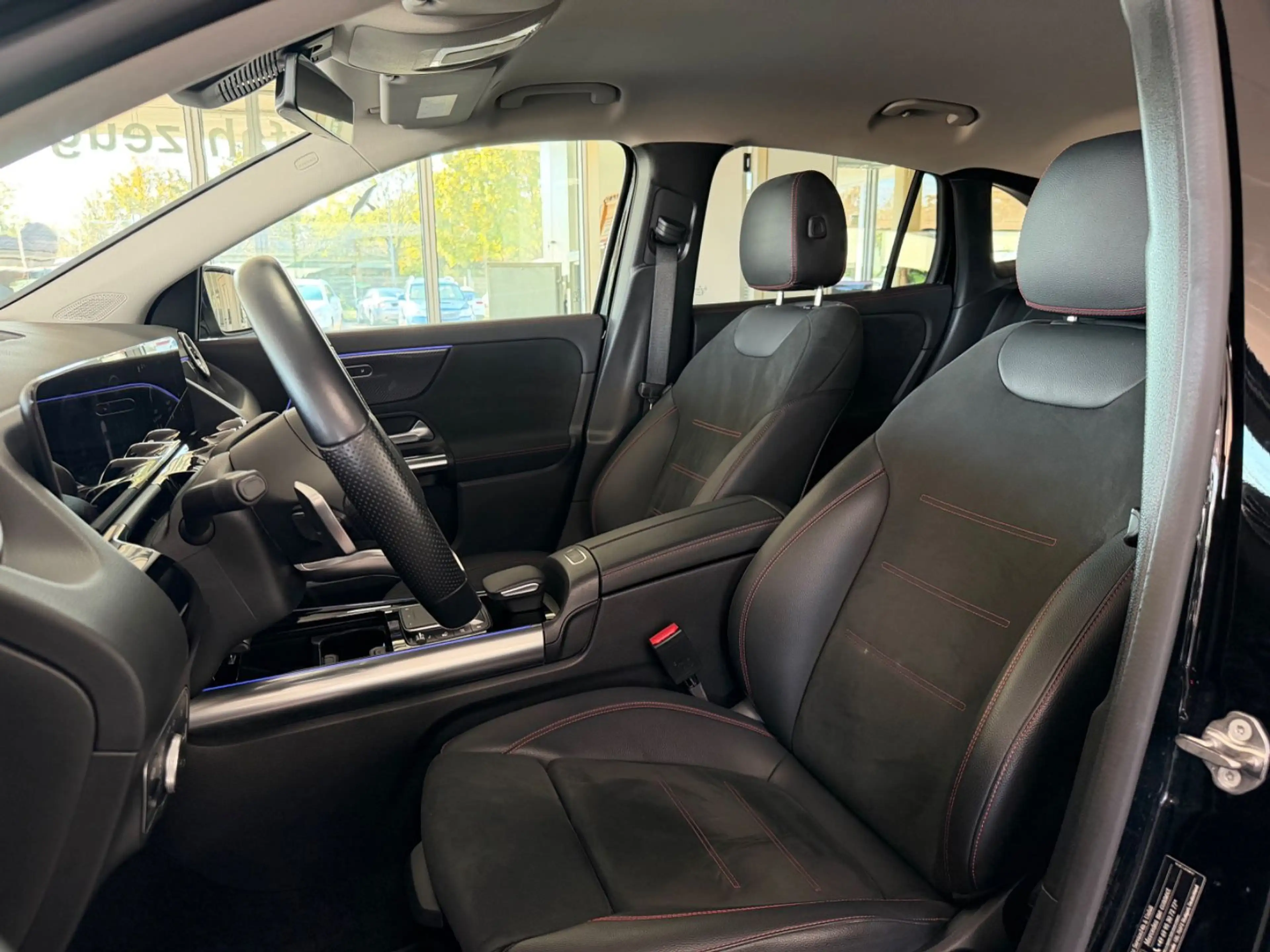 Mercedes-Benz GLA 200 4Matic AMG Line / 2.Hand / LED — photo 8