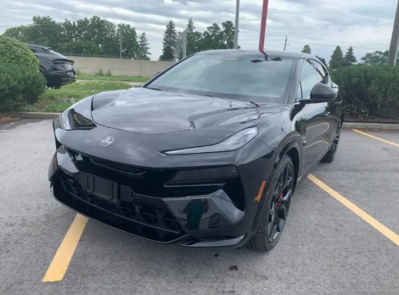 Lotus Eletre снимка Lotus Eletre