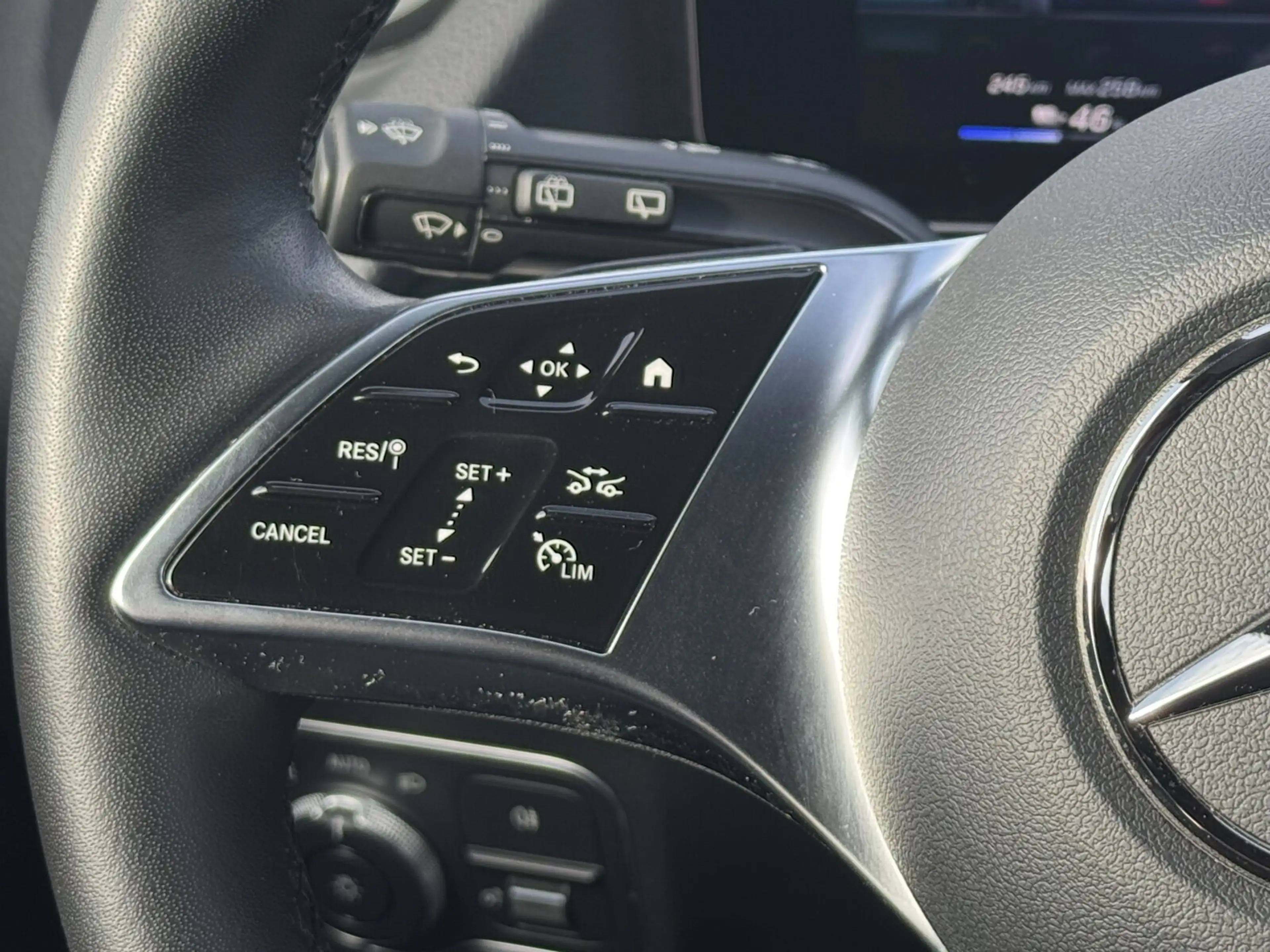 Mercedes-Benz EQA 250 EQA 250+ Progr Keyl Go RüKam LED Distro Soundsys — photo 14