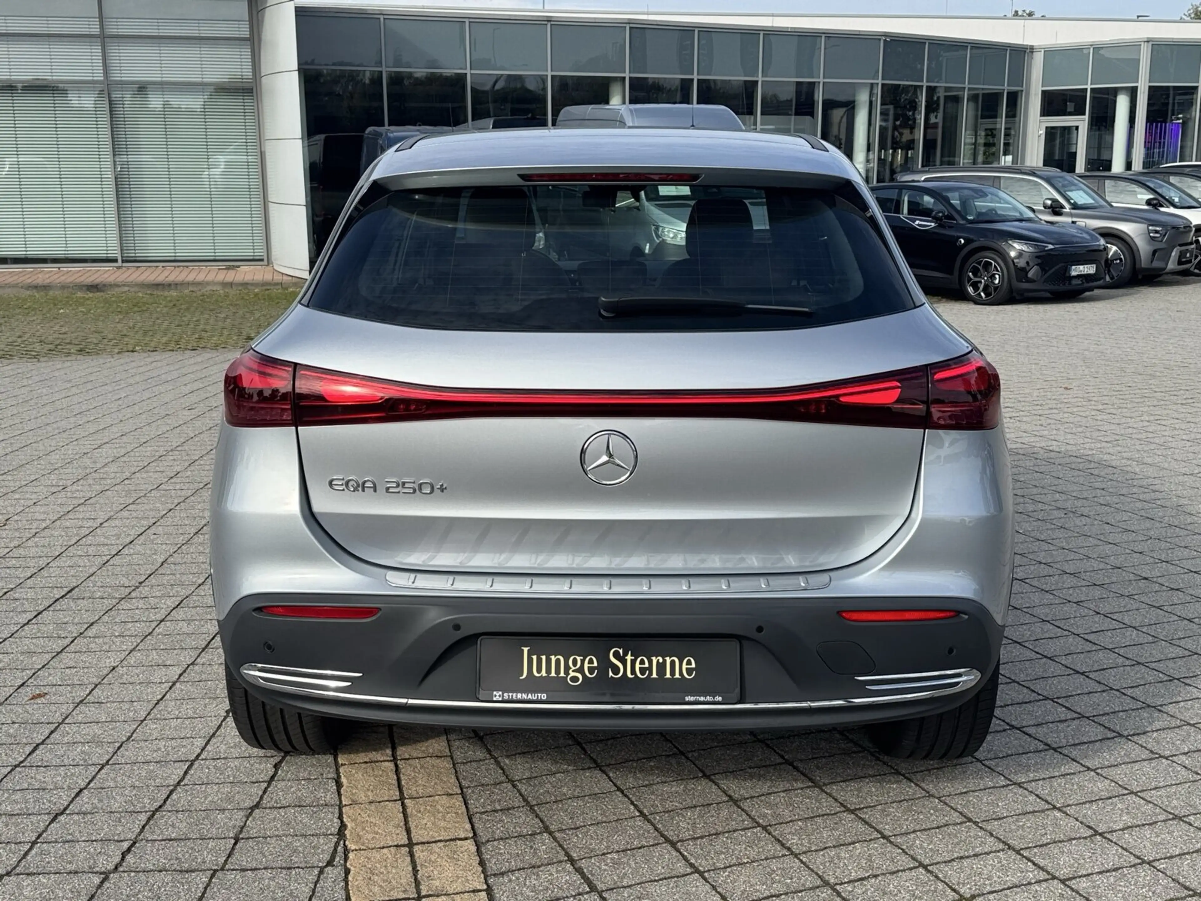 Mercedes-Benz EQA 250 EQA 250+ Progr Keyl Go RüKam LED Distro Soundsys — photo 5