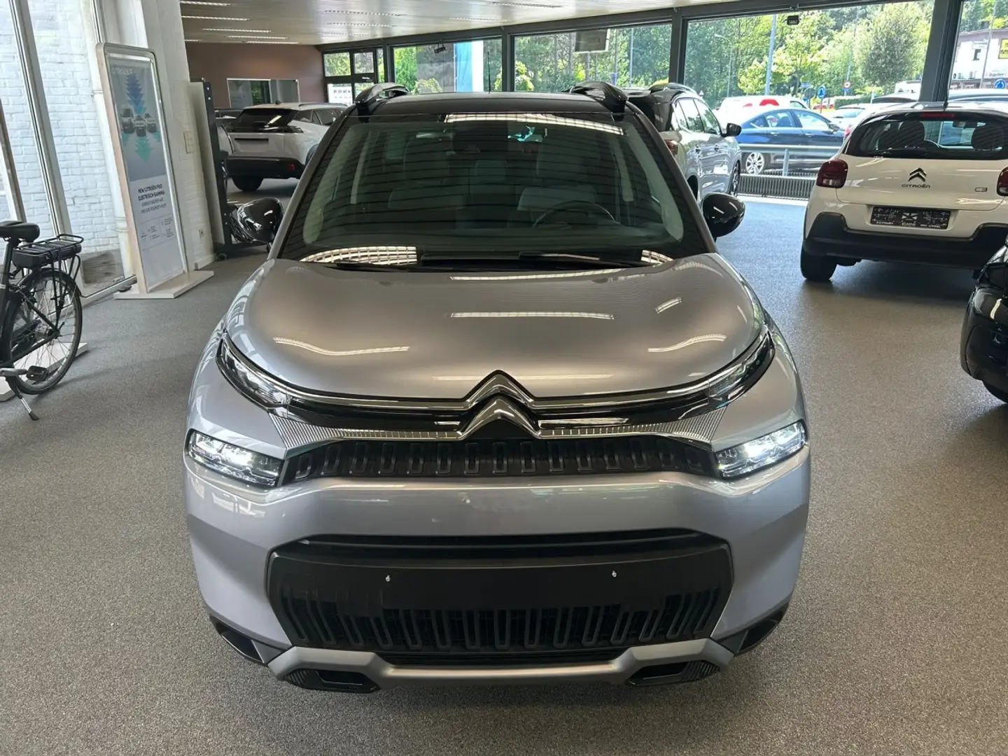 Citroen C3 Aircross 1.2 turbo 110 Shine Pack Gris - 2