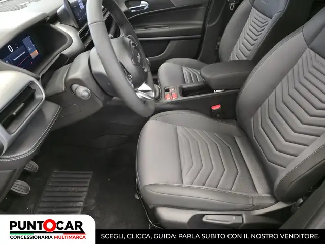 Jeep Avenger view 11