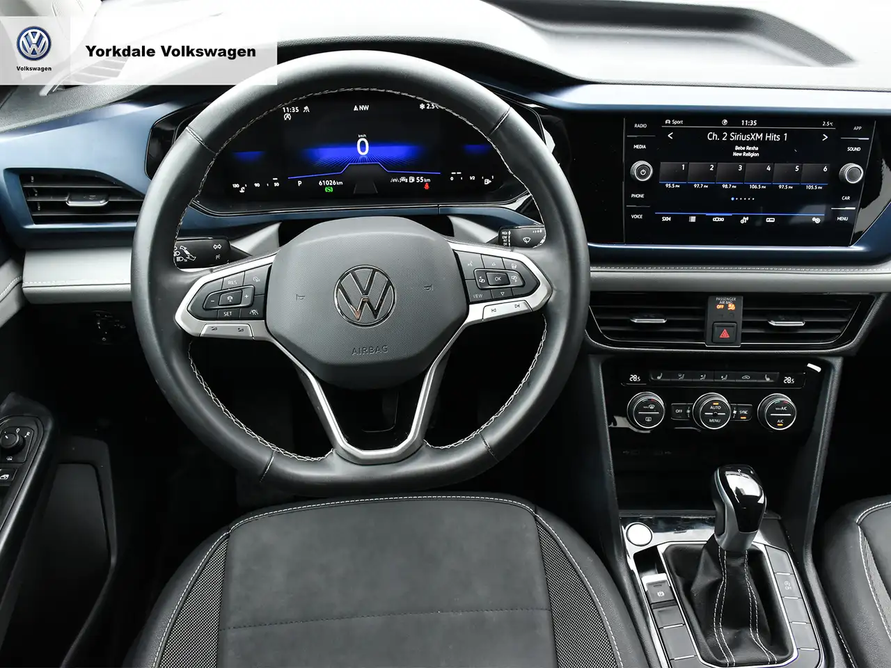 Volkswagen Taos снимка Volkswagen Taos