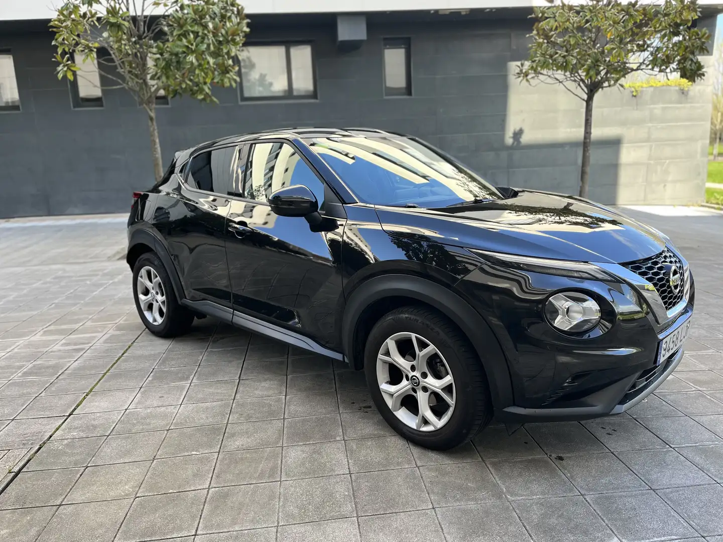 Nissan Juke 1.0 DIG-T N-Connecta 4x2 117 - 2