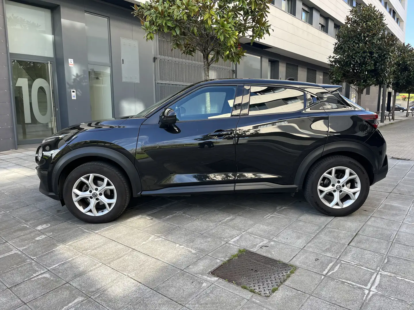 Nissan Juke 1.0 DIG-T N-Connecta 4x2 117 - 1