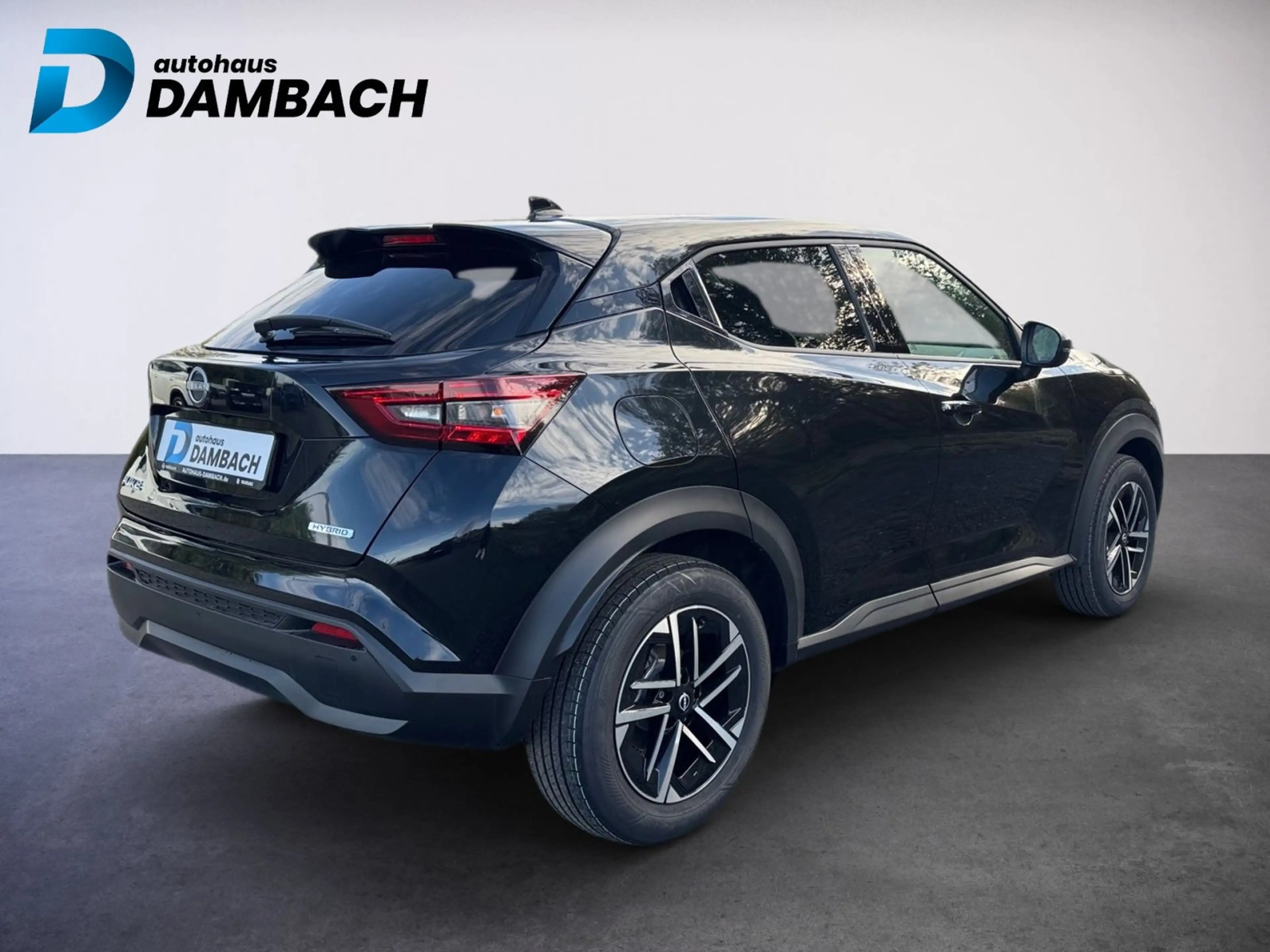 Nissan Juke 1.6 Hybrid N-Connecta Hybrid — photo 3