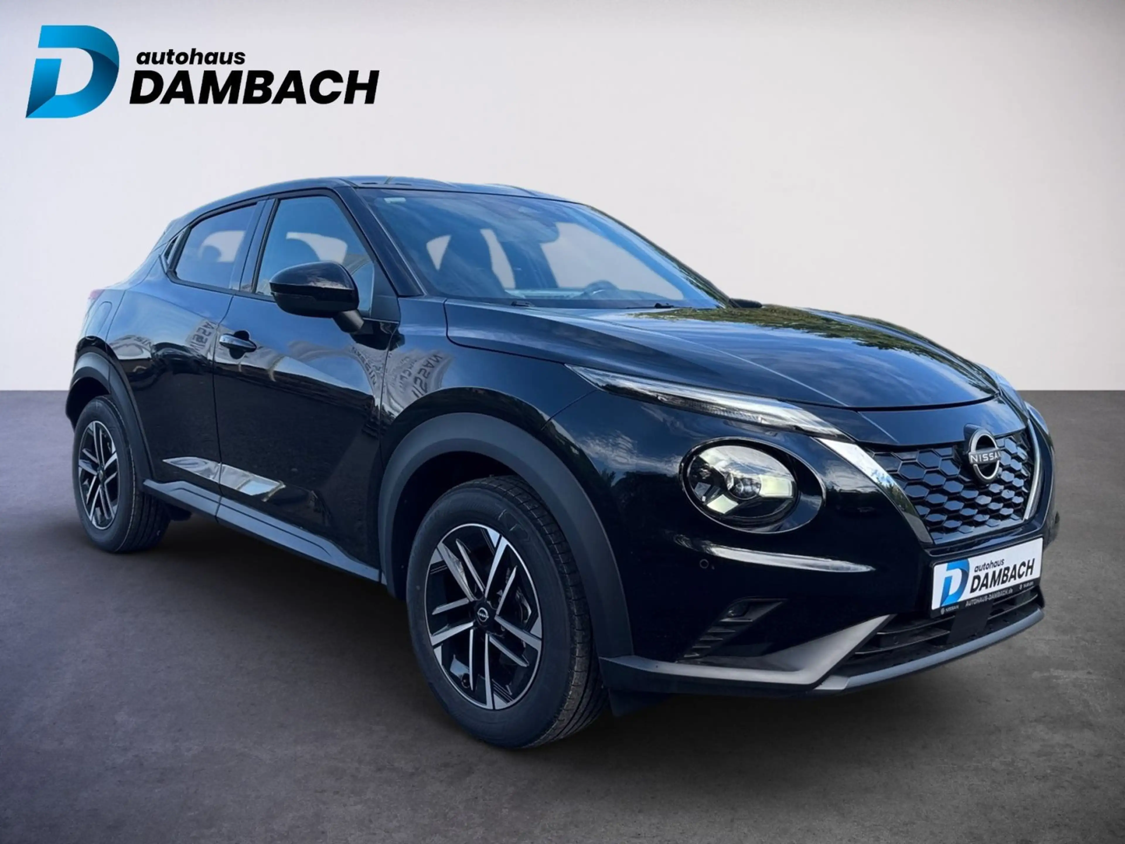 Nissan Juke 1.6 Hybrid N-Connecta Hybrid — photo 2