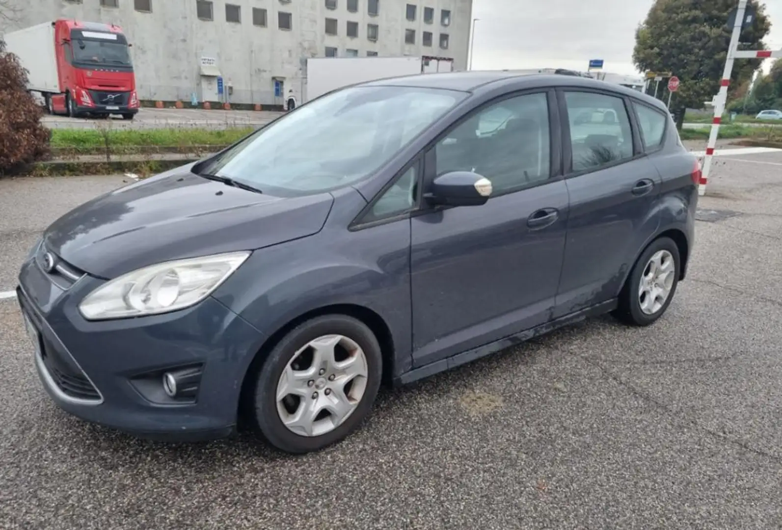Ford C-Max 1.0/125CV Ecoboost Titanium Grigio - 2
