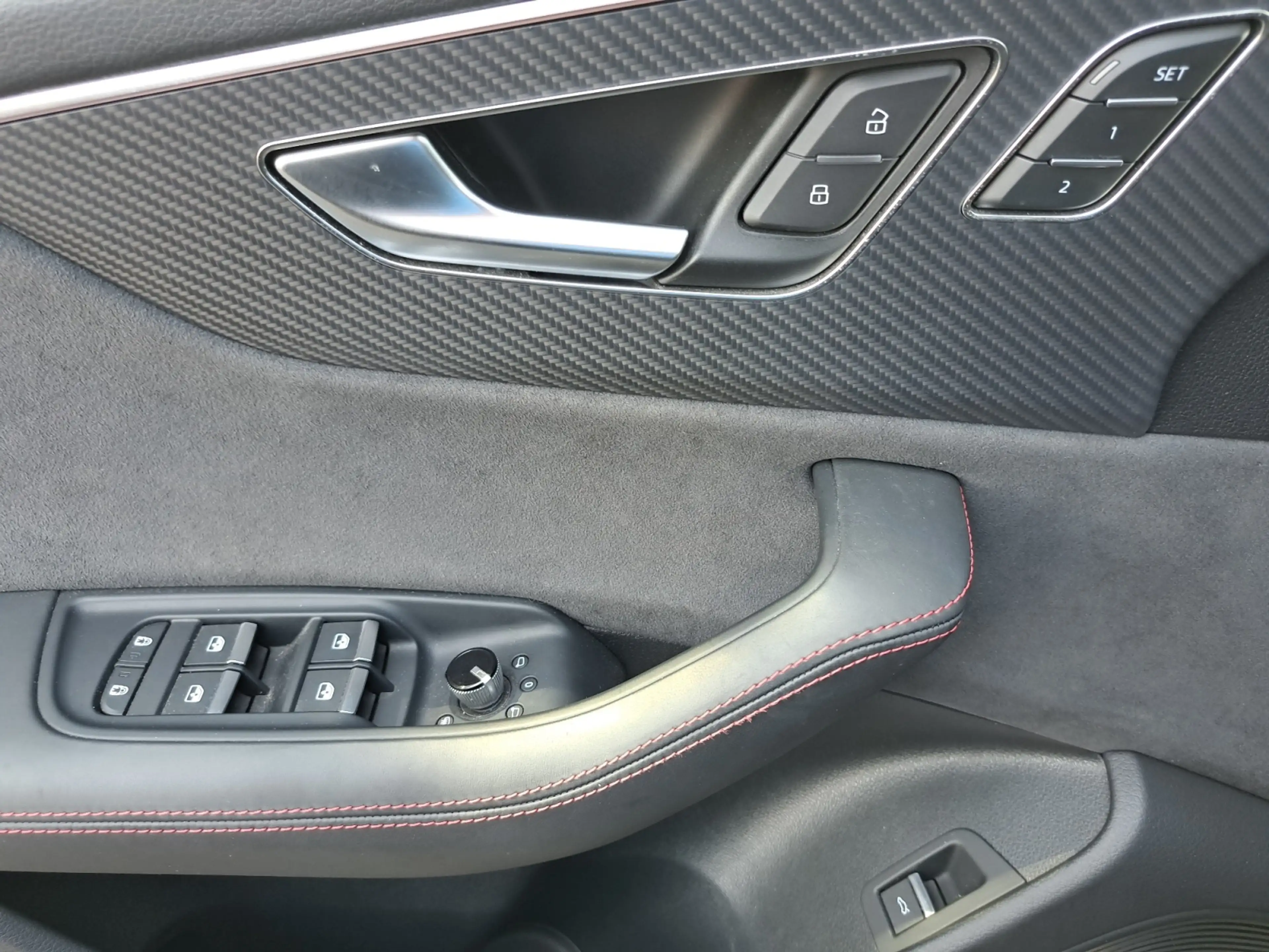Audi RS Q8 quattro 23" ADVANCED STANDHEIZ HEAD PANO MATRIX — photo 14