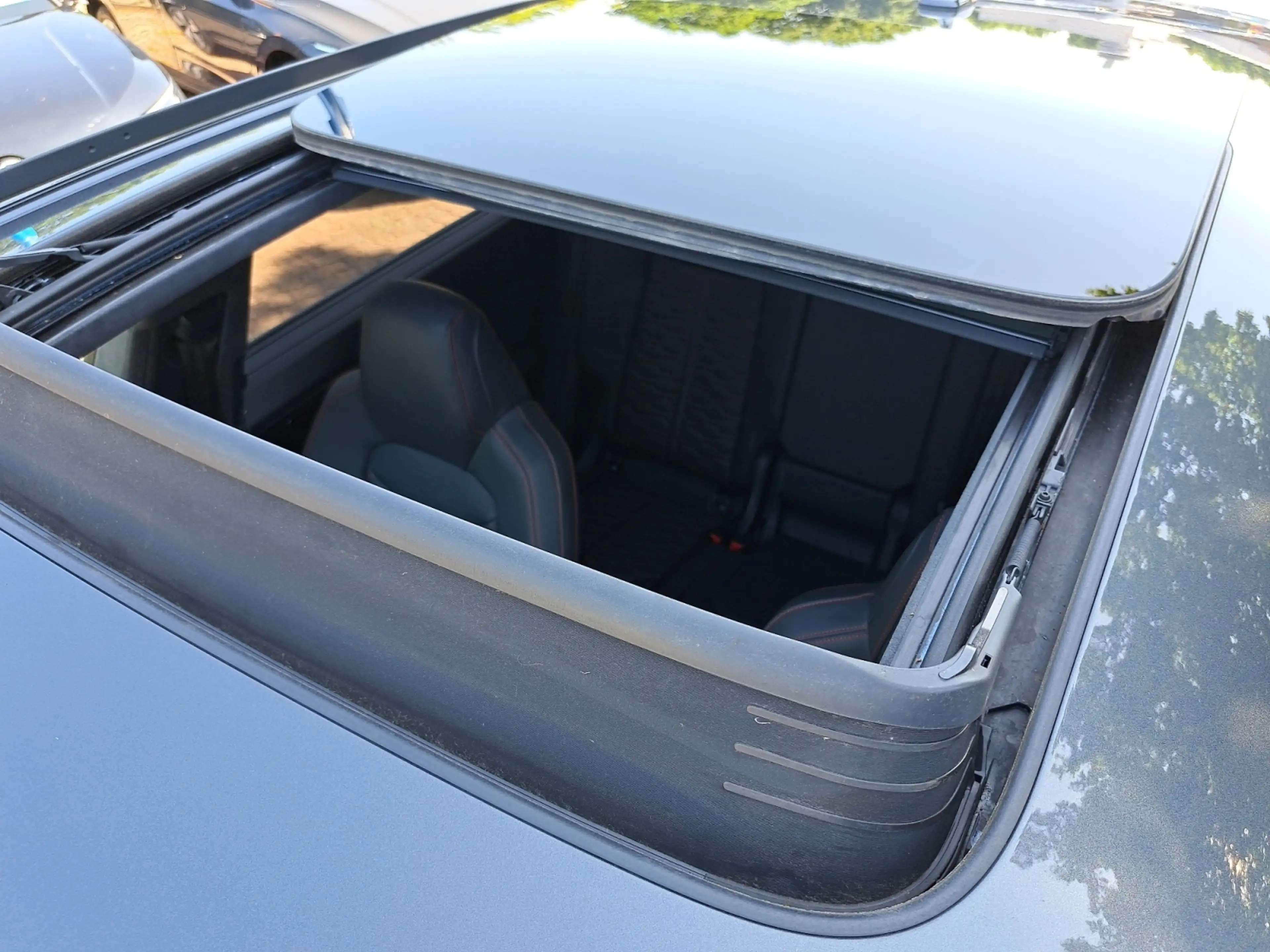 Audi RS Q8 quattro 23" ADVANCED STANDHEIZ HEAD PANO MATRIX — photo 12