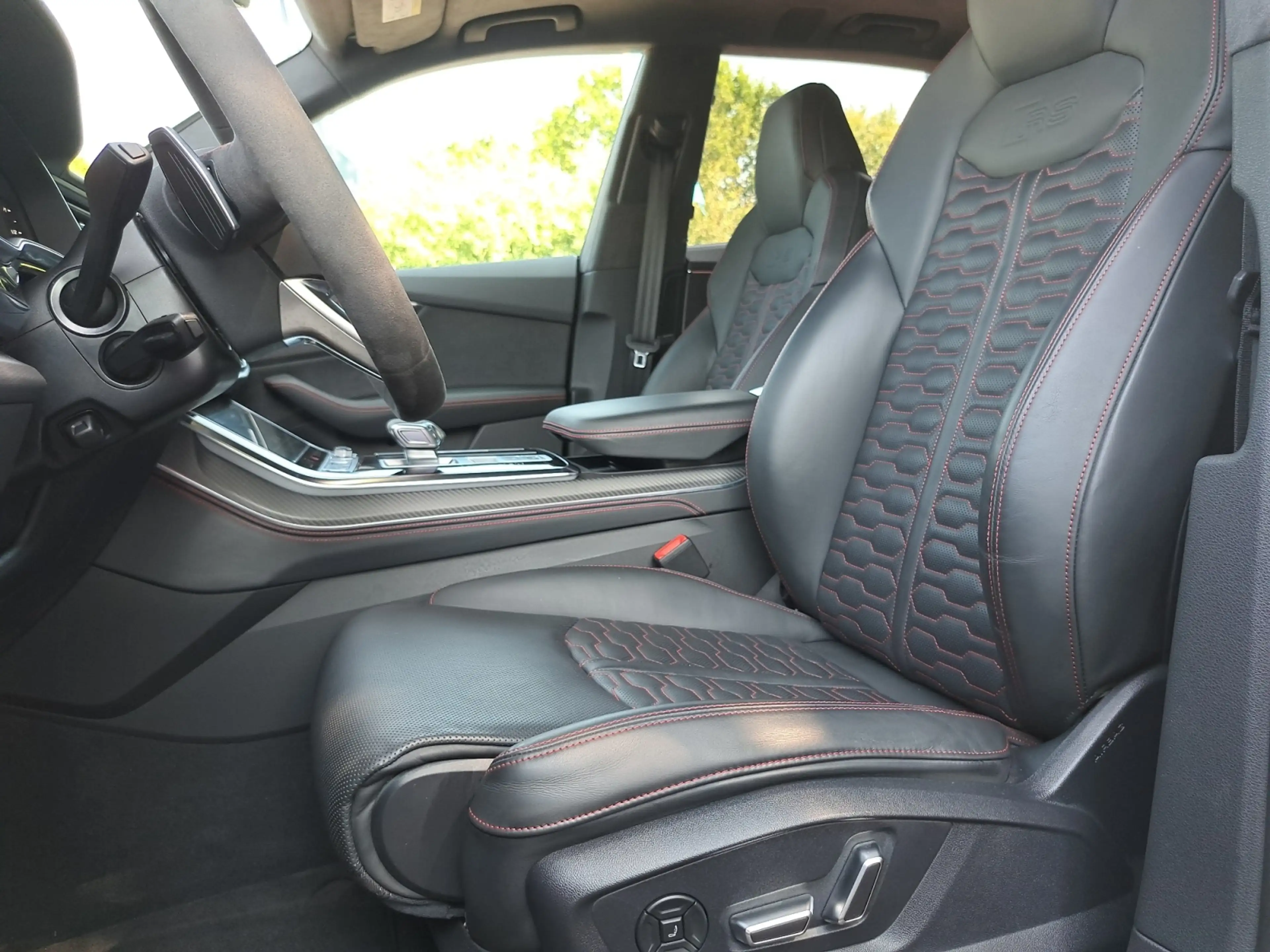 Audi RS Q8 quattro 23" ADVANCED STANDHEIZ HEAD PANO MATRIX — photo 15