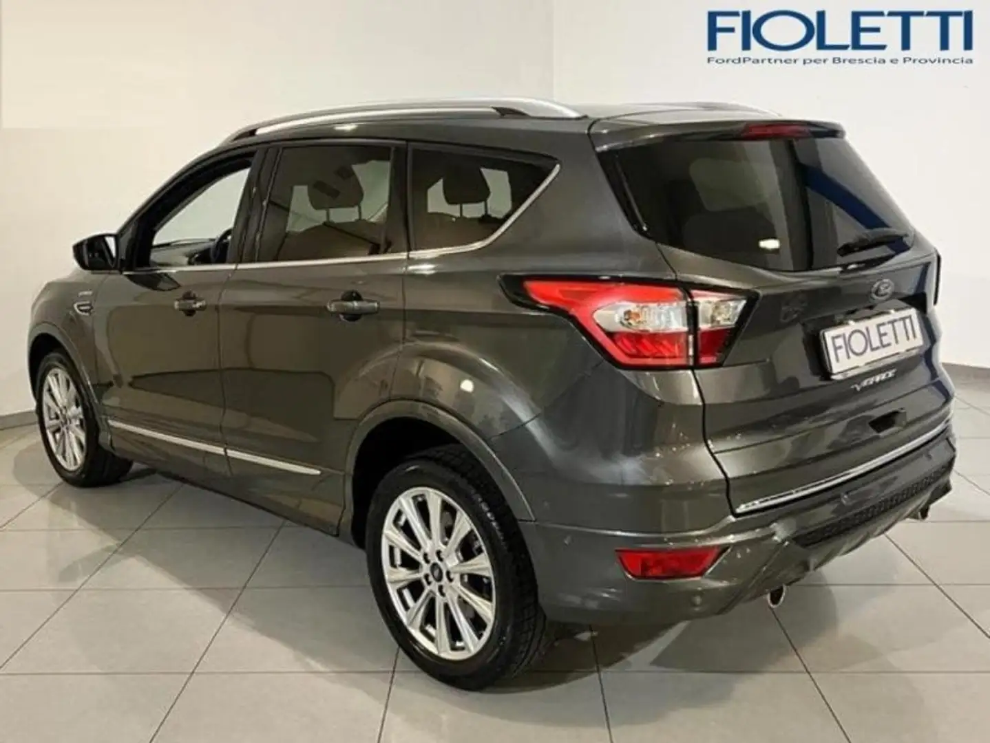 Ford Kuga 2ª SERIE 2.0 TDCI 180 CV S&S 4WD POWERSHIFT VIGNA Серый - 2