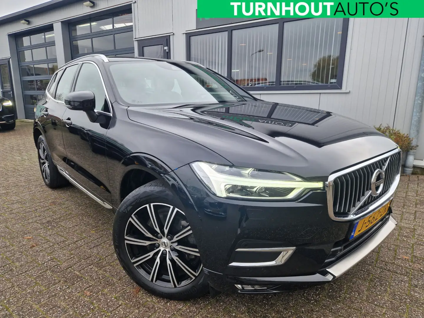 Volvo XC60 2.0 B5 Inscription Massage | Panoramadak | Camera Zwart - 1
