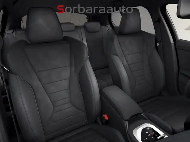 BMW 1 Series view 3