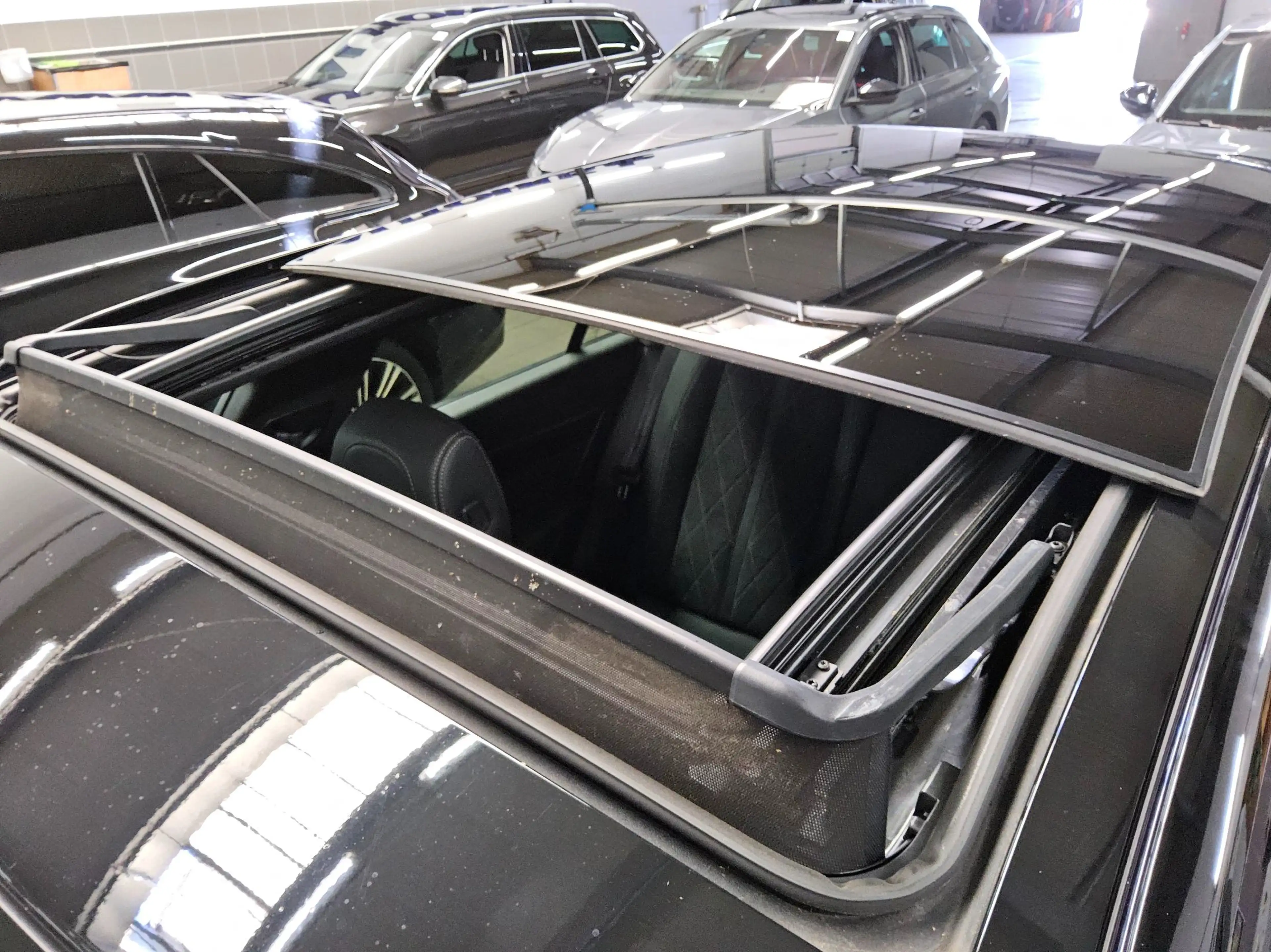 Peugeot 508 508 T-LEDER NAVI SPORTSITZE KLIMAAUT LED RADIO MFL PANO SHZ GSD PDC AHK DAB KAMERA SOUND — photo 12