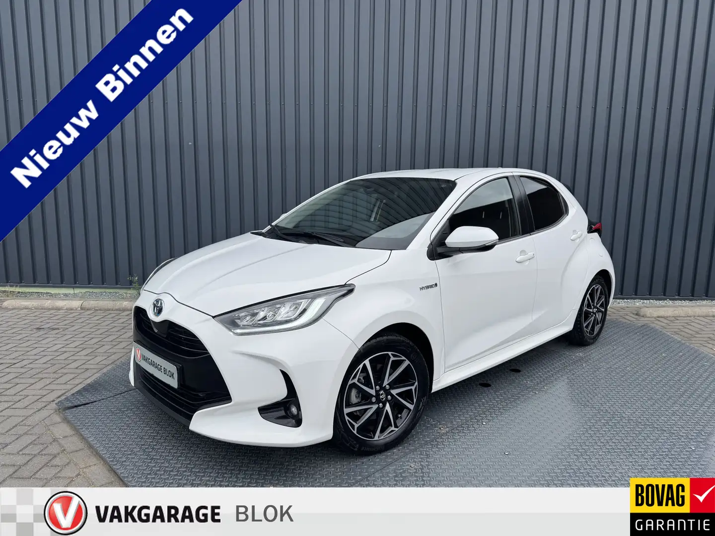 Toyota Yaris 1.5 Hybrid Dynamic | Navi + Apple Carplay/Android Wit - 1