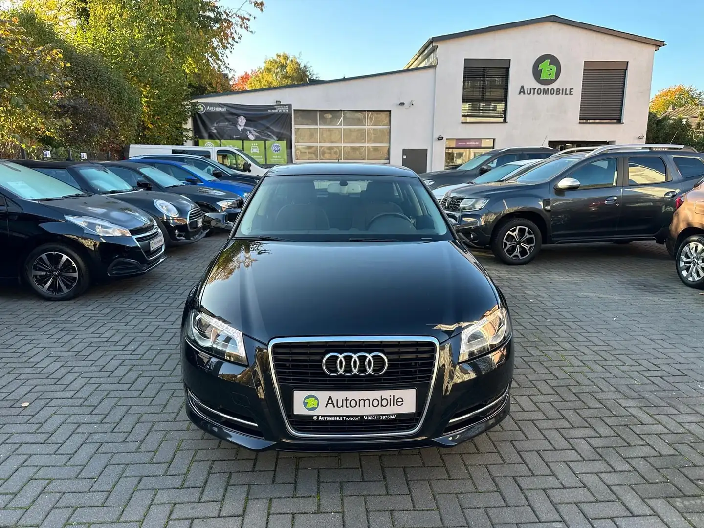 Audi A3 Sportback*NAVI*PDC*SHZ*TEMPO*XENON Schwarz - 2