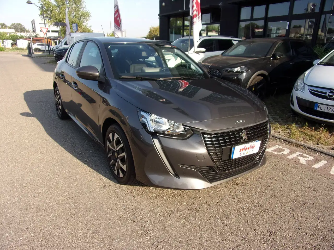 Peugeot 208