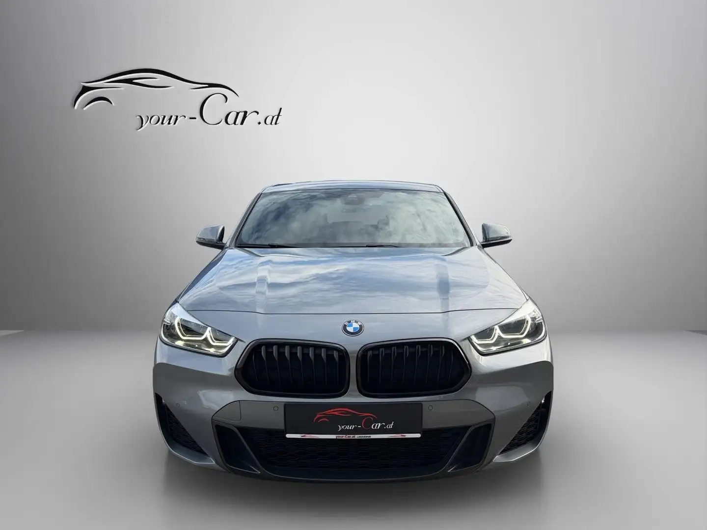 BMW X2 sDrive18d M Sport *20", AMBI, LED, HIFI, KEYLESS, PA* Grau - 2