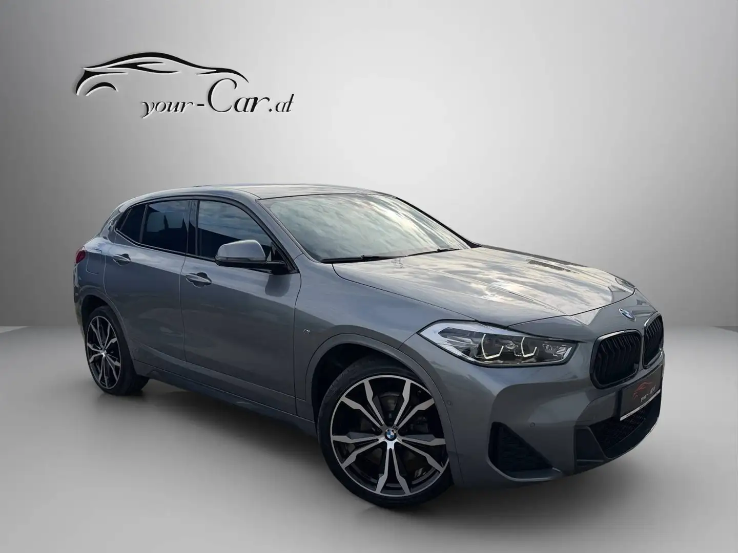 BMW X2 sDrive18d M Sport *20", AMBI, LED, HIFI, KEYLESS, PA* Grau - 1