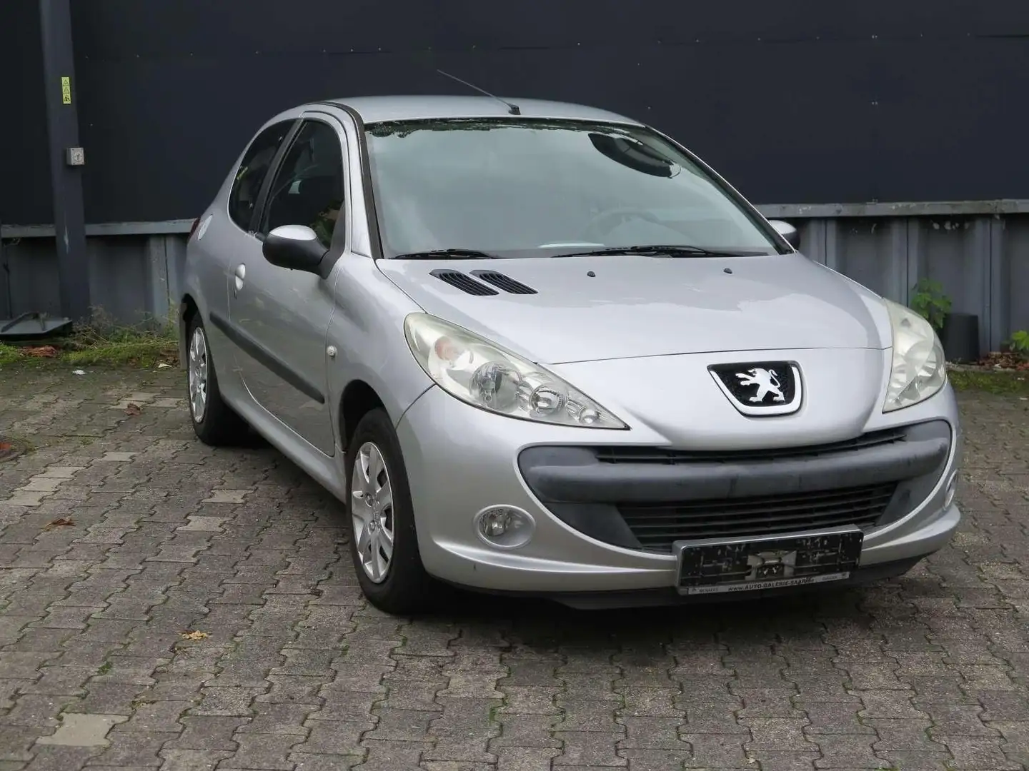 Peugeot 206 Plus ,3-türig, Tüv,Insp.,Zahnriemen Neu Silber - 2