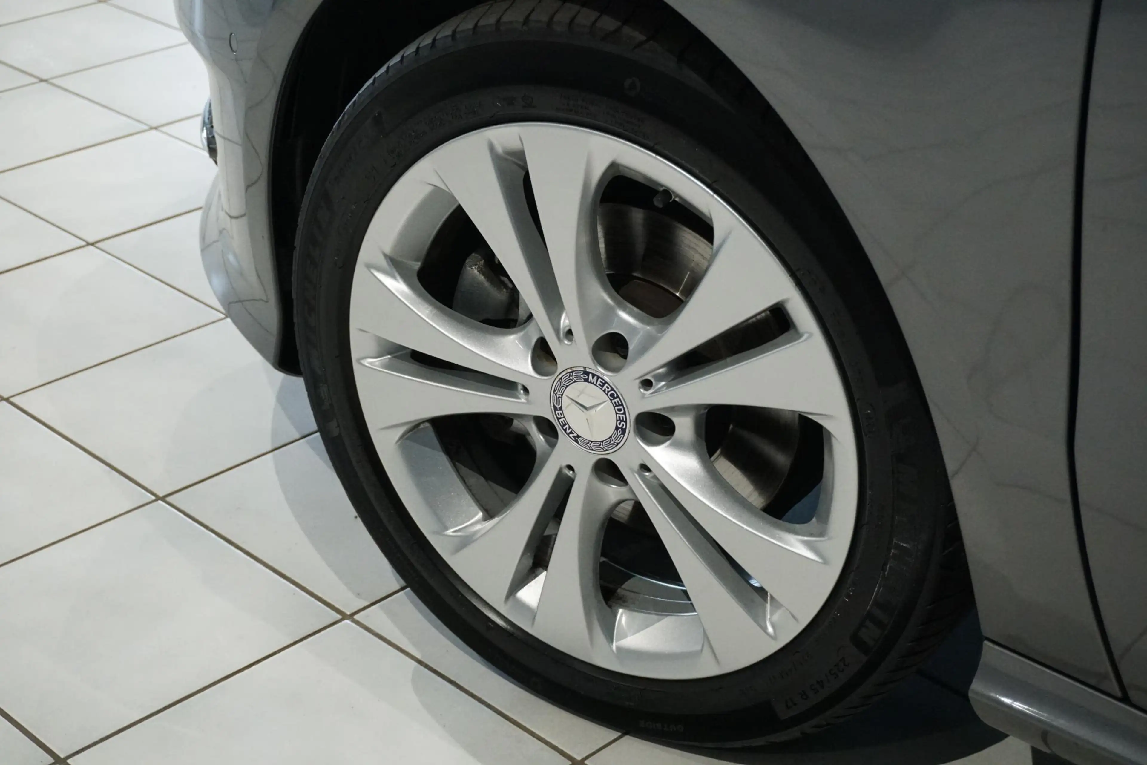 Mercedes-Benz B 180 Prestige + CAMERA / NAVI / CLIMATE CONTROL — photo 14