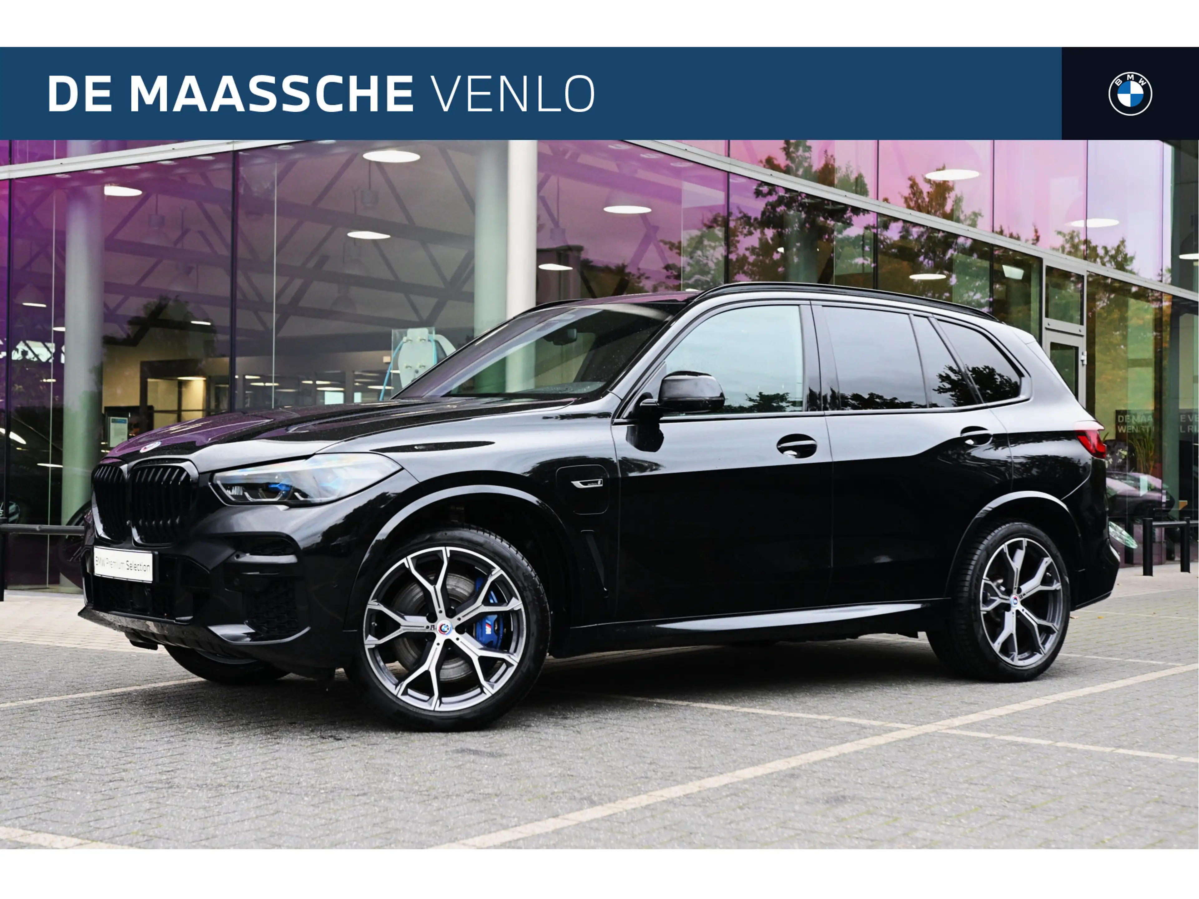 BMW X5 xDrive45e M Sport Automaat / Trekhaak / Panoramada