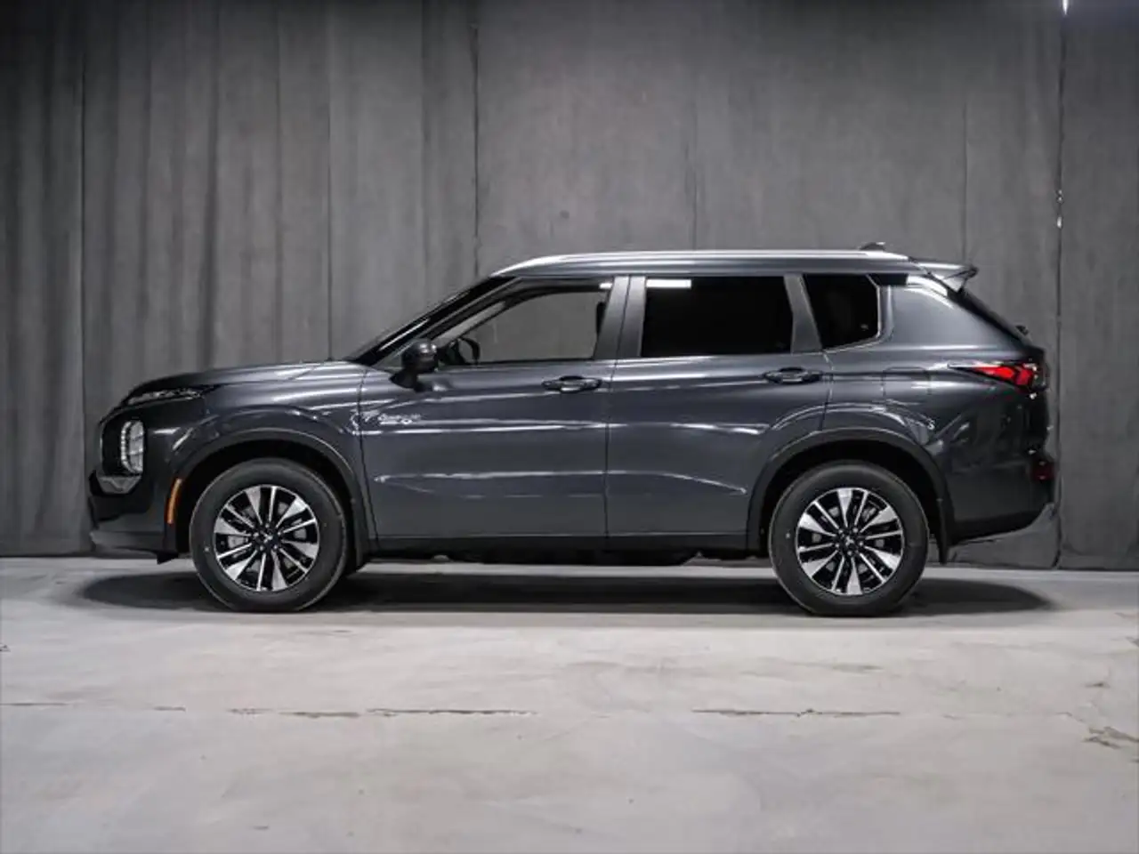 Mitsubishi Outlander снимка Mitsubishi Outlander
